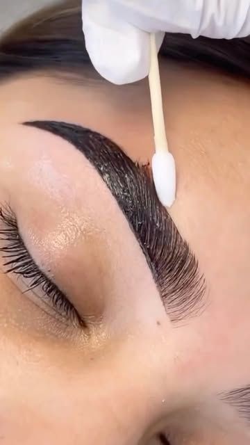 Teinture Hybride sourcils